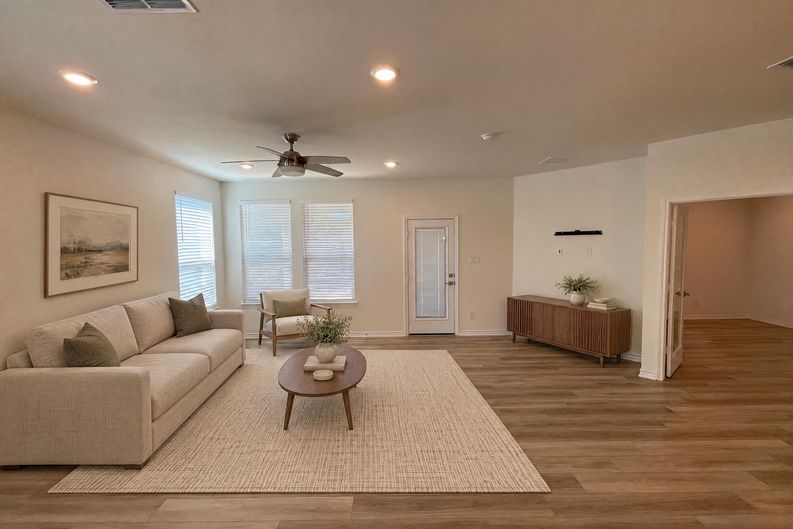 Photo 3 of 26 of 424 Sambar Bay Dr, Boerne, TX
