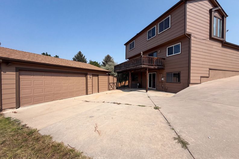 Photo 33 of 38 of 8273 W Plymouth Pl, Littleton, CO