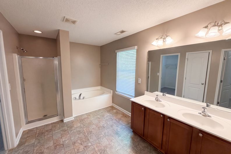 Photo 15 of 19 of 2619 Dutch Grove Cir, Raleigh, NC
