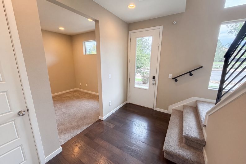 Photo 16 of 20 of 15738 E Broncos Pl, Englewood, CO