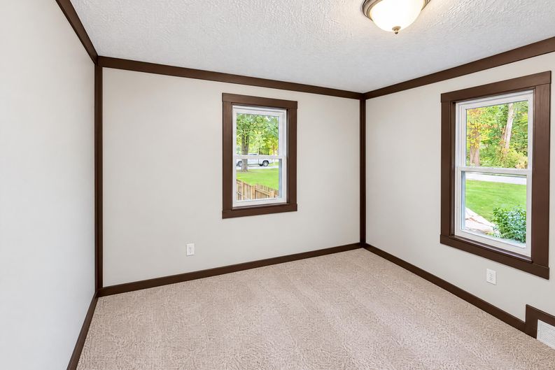 Photo 10 of 29 of 3843 Globe Ave, Lorain, OH