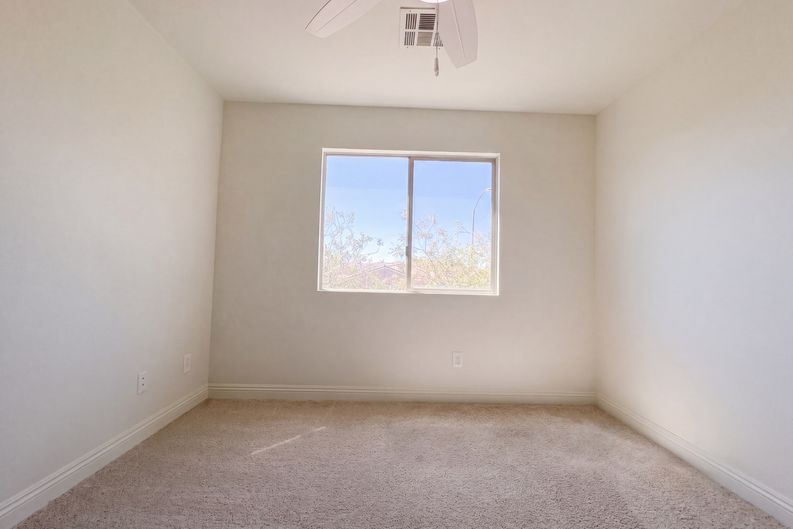 Photo 15 of 32 of 7319 Pepperbox Ave, Las Vegas, NV