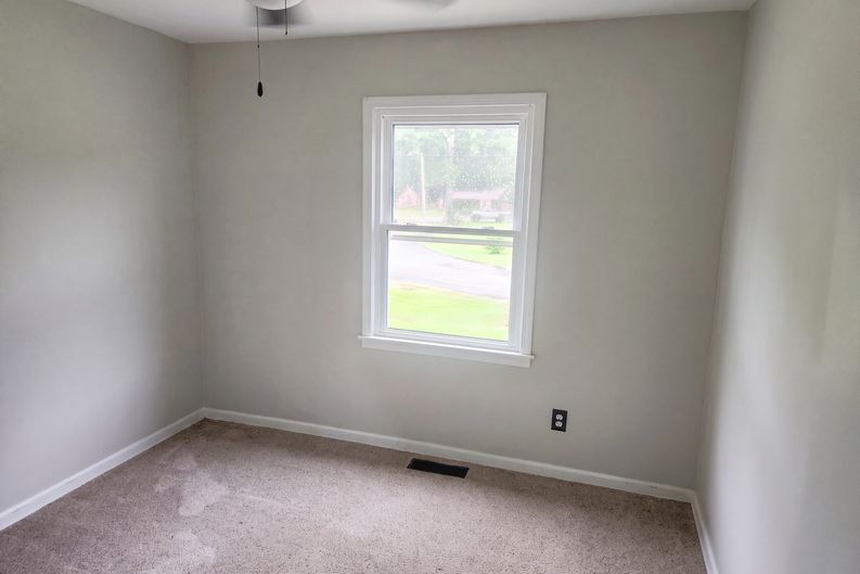 Photo 22 of 38 of 1212 2nd Ave SW, Alabaster, AL