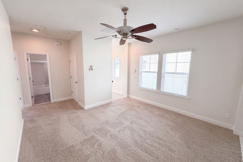 Photo 16 of 32 of 7797 Laureate Blvd, Orlando, FL