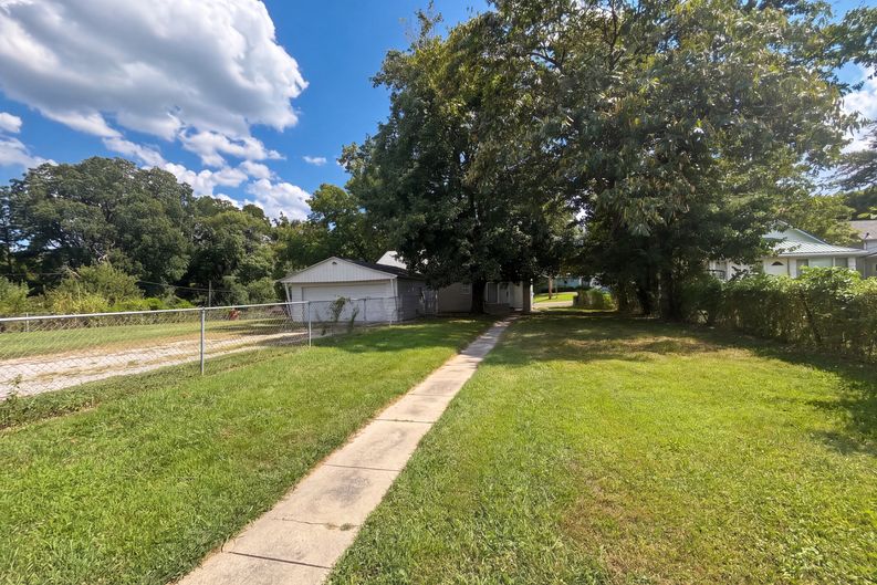 Photo 18 of 23 of 6941 Willing St, Barnhart, MO
