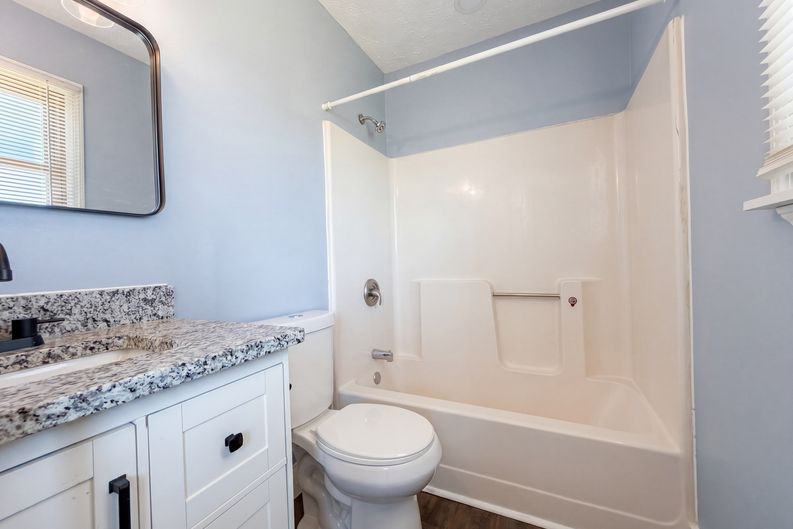 Photo 12 of 16 of 1512 Dovetail Dr, Fayetteville, NC