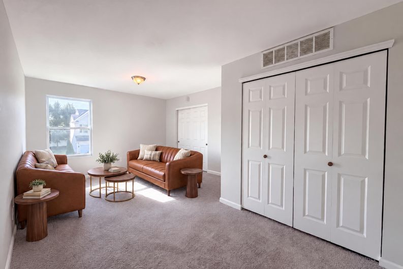 Photo 18 of 39 of 4058 Leontria Ave, Columbus, OH