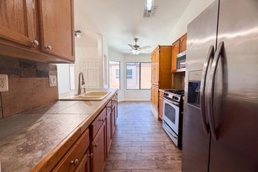 Photo 2 of 17 of 1321 W Matthews Dr, San Tan Valley, AZ