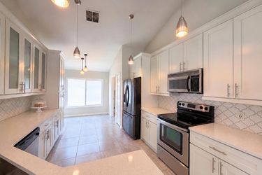 Photo 2 of 28 of 4615 Eaglet Ln, Kissimmee, FL