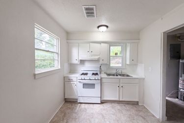Photo 2 of 20 of 4770 Woodend Ave, Kansas City, KS