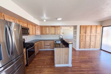 Photo 2 of 23 of 1609 Blue Quail Ct NE, Rio Rancho, NM