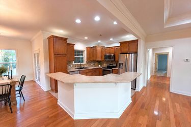 Photo 2 of 23 of 2433 Misty Ridge Dr, Lenoir City, TN