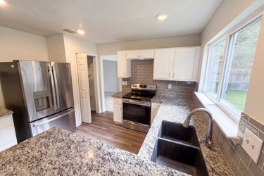 Photo 2 of 30 of 3706 Ember Spring Dr, Kingwood, TX