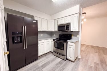 Photo 2 of 17 of 5836 Westhaven Dr, Fort Worth, TX