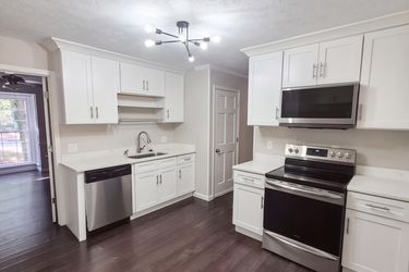 Photo 2 of 21 of 2201 Brookfield Cir, Lawrenceville, GA