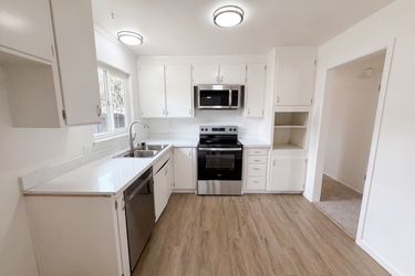 Photo 2 of 24 of 648 Lewis Ave, Yuba City, CA