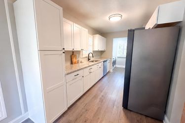 Photo 2 of 24 of 302 Partridge Cir, Summerville, SC