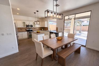 Photo 2 of 35 of 17645 W Hale Bopp Dr, Goodyear, AZ