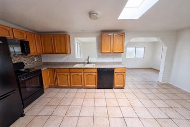Photo 2 of 19 of 4425 S Silver Beech Ave, Tucson, AZ