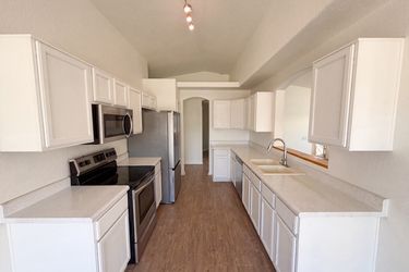 Photo 2 of 18 of 9103 N Palm Brook Dr, Tucson, AZ