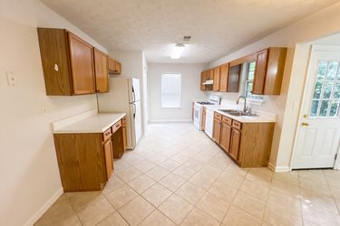 Photo 2 of 60 of 2492 Halcyon Way, Lawrenceville, GA