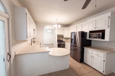 Photo 2 of 29 of 675 Jenny St, Selmer, TN