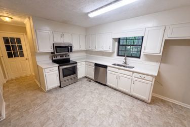 Photo 2 of 24 of 4628 Sapling Ct, Douglasville, GA