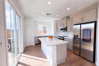 Photo 2 of 22 of 16213 Sculptor Ave, Lathrop, CA