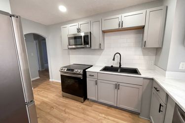 Photo 2 of 19 of 17409 Mapleboro Ave, Maple Heights, OH