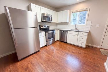 Photo 2 of 17 of 61 SE 171st Ave, Portland, OR