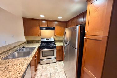 Photo 2 of 31 of 920 S Palmetto Ave, Ontario, CA