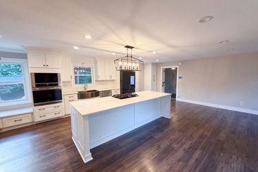 Photo 2 of 21 of 2220 Hillock Dr, Raleigh, NC
