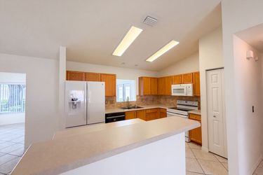 Photo 2 of 25 of 14280 SE 85th Ave, Summerfield, FL