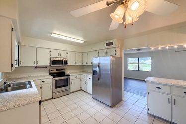 Photo 2 of 17 of 3129 Avenue W NW, Winter Haven, FL