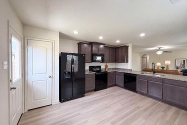 Photo 2 of 16 of 6115 El Oro Dr, Houston, TX