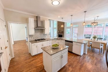 Photo 2 of 33 of 165 Fieldstone Edge, Alpharetta, GA