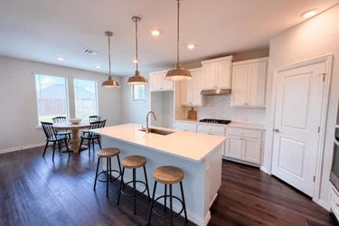 Photo 2 of 22 of 1448 Martingale Ln, Forney, TX