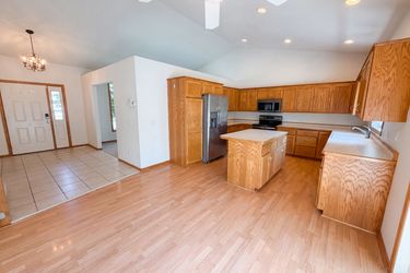 Photo 2 of 34 of 8763 Autumn Oaks Dr, Rockford, MN