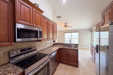 Photo 2 of 29 of 17802 Jefferson St, Oakland, FL