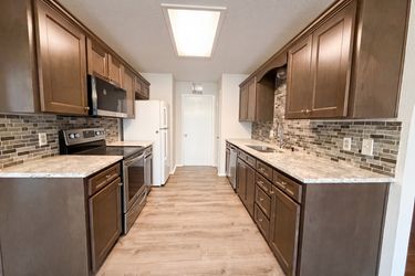 Photo 2 of 18 of 203 W Hogan Dr, Copperas Cove, TX