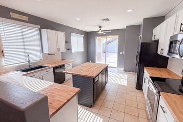 Photo 2 of 27 of 18175 W Carlota Ln, Surprise, AZ