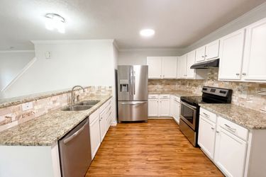 Photo 2 of 19 of 644 Carybrook Ct, York, SC