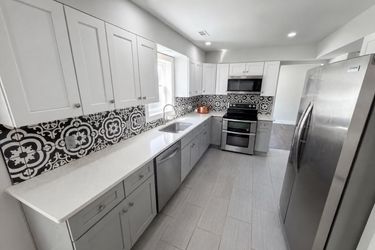 Photo 2 of 19 of 12015 Landen Dr, Charlotte, NC