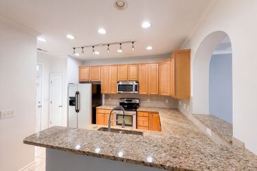 Photo 2 of 18 of 5108 Lady Of The Lake Dr, Raleigh, NC