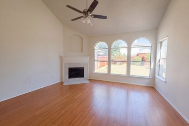 Photo 2 of 14 of 441 Trinity Dr, Allen, TX