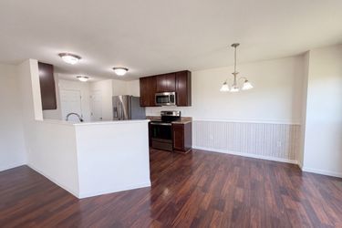 Photo 2 of 20 of 5128 Suson Ridge Dr, Saint Louis, MO