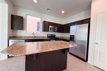 Photo 2 of 23 of 10713 Dobbs Ave, Las Vegas, NV