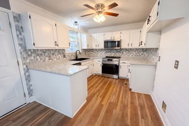 Photo 2 of 12 of 157 Hillside Dr, Hendersonville, TN