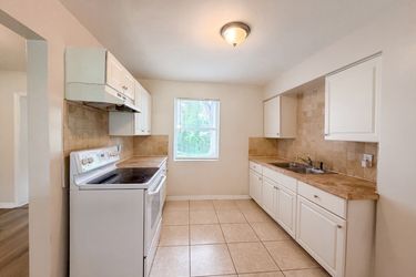 Photo 2 of 20 of 3740 Ballejo Ct W, Jacksonville, FL