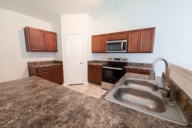Photo 2 of 18 of 1007 Haley St, Macon, GA
